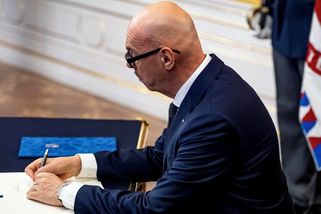 Ministr kultury Oto Klempíř „radostně obnovil zamrzlé vztahy“ se slovenskou ministryní Šimkovičovou - Novinky