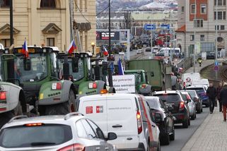 Zemědělci opět přijedou s traktory do Prahy - Novinky