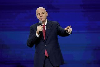 Moskva větří naději, Hašek kritizuje. Šéf FIFA chce zrušit ruský zákaz - Sport.cz