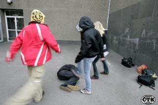 Rodiče šikanované dívky z Kobeřic žádají trestní odpovědnost od 13 let