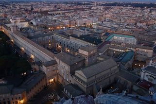 Zesnulý papež zanechal Vatikán v milionových dluzích - Novinky