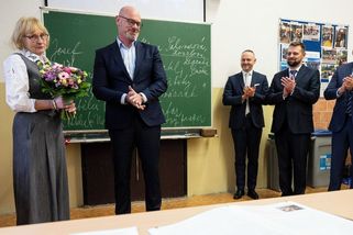 Ve školách by se mělo uplatňovat slovní hodnocení v kombinaci se známkami, řekl Plaga - Novinky