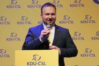 Lidovci navrhují změny v důchodech. Týkají se povi...