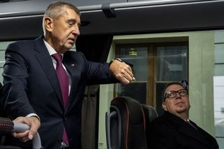 Vláda škrtá 322 úřednických míst. Je to jen začátek, říká Babiš - Novinky