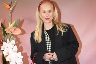 Prachařová se z Londýna pochlubila návštěvou. Dcery Rybové jsou neuvěřitelně podobné matce, syn je model, míní lidé - Super.cz