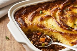 Tenhle zapékaný plech s mletým masem doma zmizí vždycky první. Není náhoda, že ho vařím pořád dokola