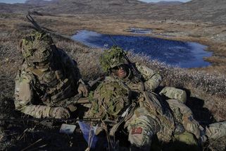 Do Grónska už dorazili první vojáci z Evropy. Další jsou na cestě - Novinky