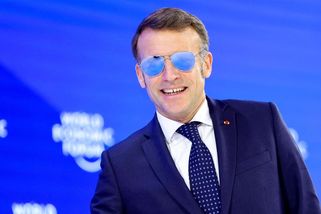 Macron oslnil celý svět svými slunečními brýlemi - Novinky