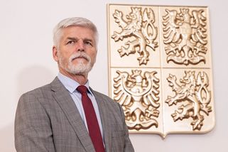 Petr Pavel rozdává milosti. Opět rozdělují Česko - Médium.cz