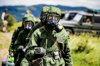 Obrana chce trestaným usnadnit vstup do armády - Novinky