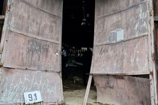 Neprofesionální. Hejtman a starostové ze Zlínska ostře odmítli Fialovo zpochybňování ruské stopy ve Vrběticích - Novinky