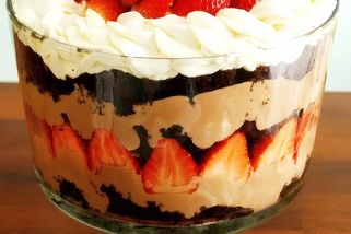 Sladké vrstvení neboli trifle není vůbec složité. Vyzkoušejte je s námi