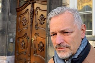 Vémolův obhájce: Vytáhli ho z auta obličejem na špinavou silnici - Novinky