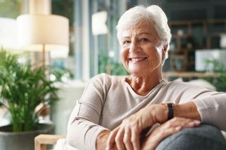 Proč mají starší lidé zvláštní odér? Jak kareishu, jak mu říkají Japonci, vzniká a co se dá dělat - Proženy.cz