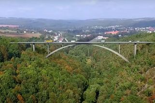 Vousy svatého Ivana komplikují stavbu nejvyššího silničního mostu v republice - Novinky