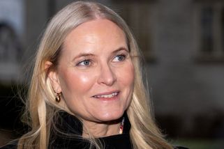 Je to trapné, komentuje vztah se sexuálním predátorem norská korunní princezna Mette-Marit - Novinky