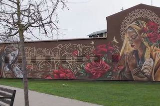 Zdi španělského kostela zdobí povedená malba světice a Karlova mostu - Novinky