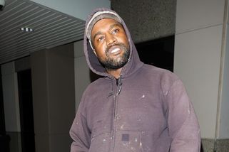 Kanye West o víkendu opět běsnil na síti X: Po opěvování Hitlera se raper prohlásil Bohem! - Super.cz