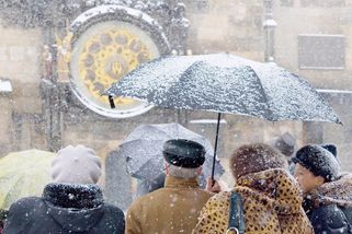 Na Česko se žene sněhová kalamita: Meteorologové vydali výstrahu – eXtra.cz
