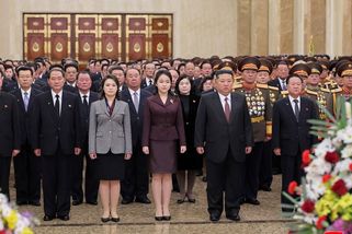 Kimova dcera poprvé oficiálně navštívila mauzoleum předků - Seznam Zprávy