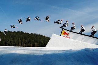 Má vlastní trik i šanci na medaili. Kdo je snowboardový unikát Hroneš - Seznam Zprávy