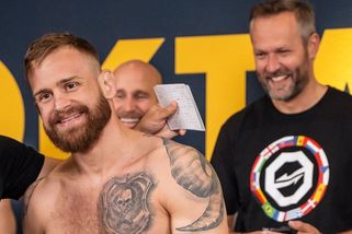 Kincl splnil váhu bez problémů, Polákovi doktor shazovat už zakázal. Britský striptér se chtěl prát