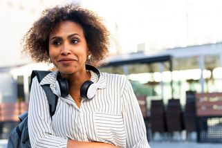 Španělsko jde proti proudu Evropy. Legalizuje statisíce migrantů a sází na růst ekonomiky