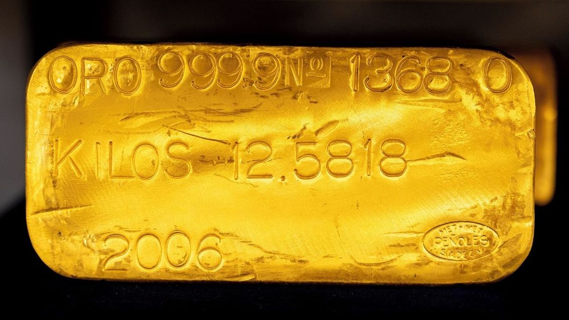 Cena zlata dál prudce klesá, stříbra taky - Novinky