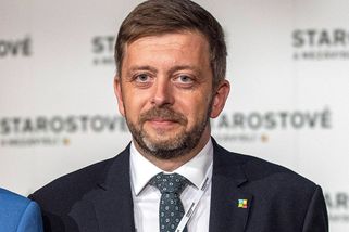 Vítek Rakušan chce předčasné volby. Pohrdá občany? - Médium.cz