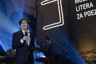 Pod rukama vesmír. Básník Pavel Novotný napsal pentalogii o vlastním životě - Seznam Zprávy