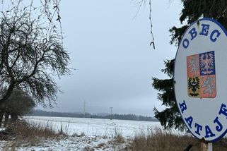 ‚Budeme jako v mlýnském kole.‘ Okolí kritizuje obec na Vlašimsku za schválení stavby větrných elektráren