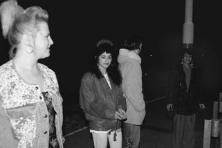 Socialismus a sex prý nejde dohromady? Kdepak! Erotika kvetla, jen se o tom nemluvilo...