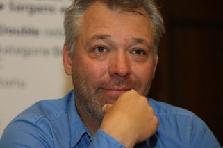 Asi boží trest za to, že nepřesunuli program snowboardu, směje se po zrušeném tréninku sjezdu Bank