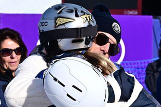 Zklamaná Ester Ledecká: Pro útěchu jela hned za cílem do náruče rodičů