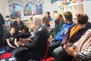 Bývalí ostravští havíři se bojí, že příští rok skončí na ulici. Firma chce prodat domy, kde žijí - Novinky