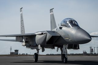 Unikátní izraelský F-15IA přichází na scénu. Letectvo oceňuje jeho nadčasovost více než letouny F-35 páté generace
