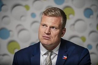 Turek ministrem definitivně nebude. Babiš za něj odmítá bojovat, Macinka zůstal sám