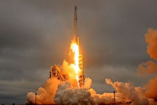 Provoz umělé inteligence má zajistit milion satelitů, plánuje SpaceX - Novinky