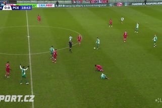 Komise rozhodčích vytýká červenou kartu, řeší i sporné góly Baníku a Plzně - Sport.cz