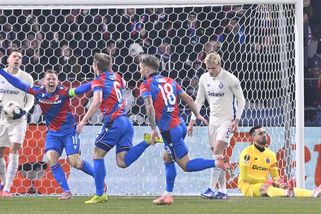 Úchvatné! Portugalci užasli nad oporou Plzně. Druhý nejdražší gólman světa jen rozhodil rukama - Sport.cz