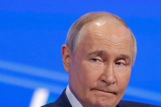 Proč Putin nezachránil dalšího spojence? Může za tím být strategie, říkají analytici