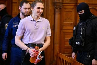 Německá nebinární aktivistka byla v Maďarsku odsouzena k osmi letům vězení za útok na neonacisty - Novinky