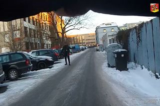 Mladík chodil po Náchodě v kukle a se zbraní. Policie ho zadržela - Novinky