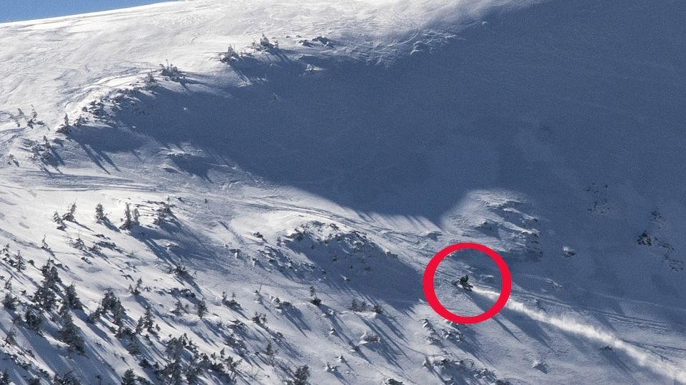 Rozjezdili nejcennější území Krkonoš, dostali stotisícové pokuty - Novinky