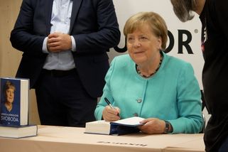 Merkelová nepřímo nařkla Polsko a pobaltské státy z podílu na vypuknutí války na Ukrajině - Novinky