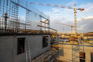 Továrna či vepřín za humny. Novela otevře cestu k obcházení územních plánů - Seznam Zprávy