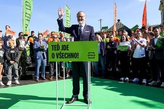 Muži Spolu odsunuli ženy z kandidátek. Přední pozice válcují v poměru 37:5 - Novinky