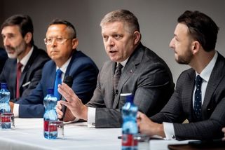 „Katastrofální boj s korupcí.“ Začala válka mezi Ficem a šéfem prokuratury - Seznam Zprávy