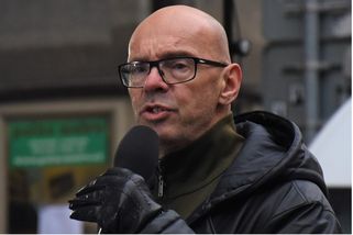 Babiš si vzal střechu i s Klempířem. Oportunistický ministr kultury obrátil, kňourá a těší se na folklor