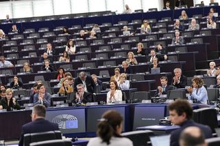 Většina europoslanců hnutí ANO nepřišla na hlasování o podpoře Ukrajiny. Konečná s Turkem byli proti - Novinky